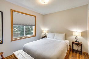 Sporty Blaine Home w/ Games ~ 2 Mi to Super Rink!