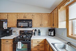 Sporty Blaine Home w/ Games ~ 2 Mi to Super Rink!