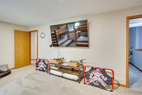 Sporty Blaine Home w/ Games ~ 2 Mi to Super Rink!