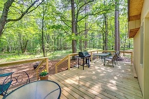 Sunroom, Deck & Grills: Marquette Cottage!