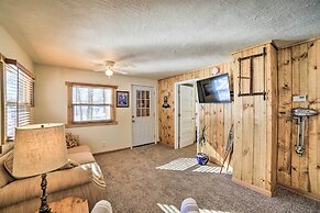 Sunroom, Deck & Grills: Marquette Cottage!