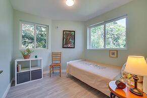 Bellevue Abode: Balcony, 13 Mi to Downtown Seattle