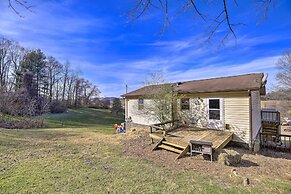 Pet-friendly Home w/ Grill & Farm in Meadowview!