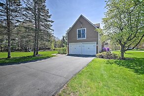 Stylish Studio w/ Fireplace ~ 3 Mi From Dtwn!