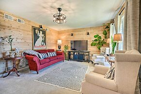 Berkeley Springs Vacation Home w/ Fire Pit!