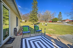 Berkeley Springs Vacation Home w/ Fire Pit!