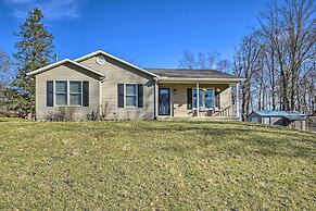 Berkeley Springs Vacation Home w/ Fire Pit!