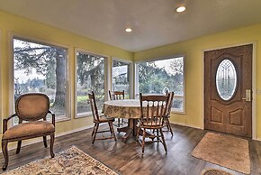 Pet-friendly La Center Home ~ 6 Mi to Casinos