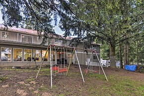 Pet-friendly La Center Home ~ 6 Mi to Casinos
