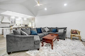 Centrally Located Eagle Pass Home w/ Pool!