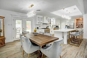 Centrally Located Eagle Pass Home w/ Pool!