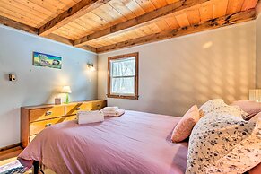 West Cornwall Cabin ~ 4 Mi to Covered Bridge!