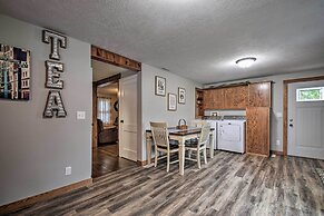 Cozy Goshen Farmhouse ~ 9 Mi to Amish Acres