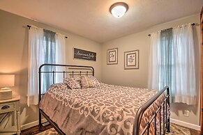 Cozy Goshen Farmhouse ~ 9 Mi to Amish Acres