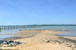 Pet-friendly Mechanicsville Retreat w/ Deck!