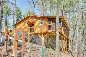 Stunning Murphy Cabin - 5 Mi to Cherokee Lake!