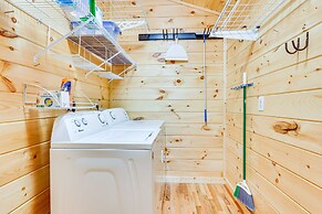 Stunning Murphy Cabin - 5 Mi to Cherokee Lake!