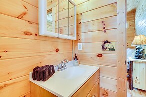 Stunning Murphy Cabin - 5 Mi to Cherokee Lake!