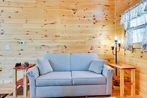 Stunning Murphy Cabin - 5 Mi to Cherokee Lake!