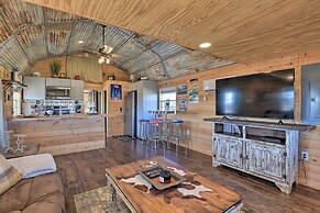 Boyd Countryside Cabin w/ Patio & Farm Views