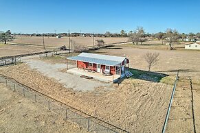 Boyd Countryside Cabin w/ Patio & Farm Views