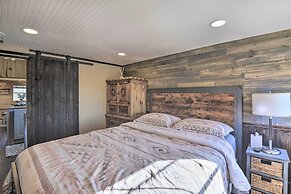 Boyd Countryside Cabin w/ Patio & Farm Views