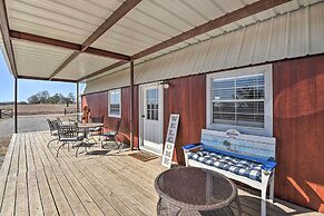 Boyd Countryside Cabin w/ Patio & Farm Views