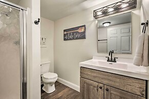 Lakefront Minocqua Getaway: Dock, Game Room!