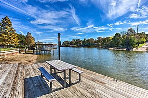 Walk to Cedar Creek Reservoir: Home w/ Fire Pit!