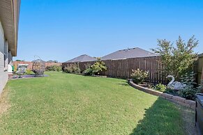 Near Hiking & Biking: Convenient Home in Rogers!