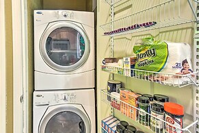 3 Mi to Museums: Smoky Mountains Cabin w/ Deck