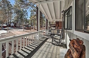Luxurious & Forested Oasis in Flagstaff w/ Hot Tub