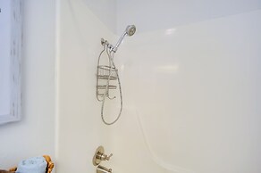 Lakefront Granite Shoals Escape w/ Dock!