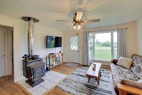 Pet-friendly & Peaceful Northern Michigan Gem