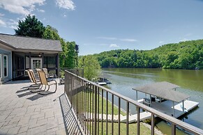 Waterfront Smith Mountain Lake Home w/ Boat Dock!