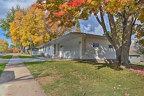 Updated Pet-friendly Home - 9 Mi to Ski Area!