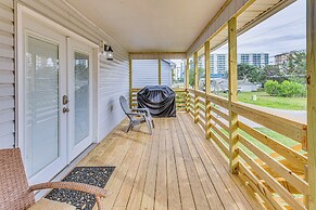 Walk to Beach: Family Home Near Barefoot Landing!