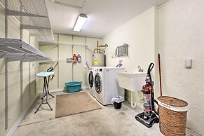 Rainbow River Oasis w/ Kayaks + Furnished Sunroom!