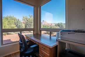 Expansive Sedona Retreat w/ Private Hot Tub, Views