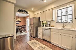 Modern Mountain Retreat w/ Deck + Hot Tub!