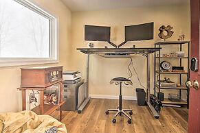 Modern Mountain Retreat w/ Deck + Hot Tub!