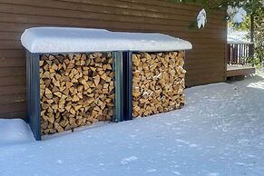 Modern Mountain Retreat w/ Deck + Hot Tub!