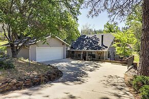 Groveland Home - Walk to Pine Mountain Lake!