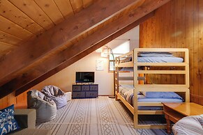 Groveland Home - Walk to Pine Mountain Lake!