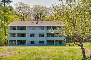 Bartlett Townhome w/ Balcony: 1 Mi to Ski Resort!