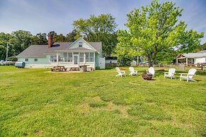 Waterfront Cottage in Piney Point w/ Sunroom!