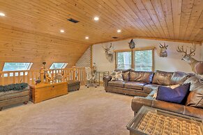 Secluded Leesburg Retreat w/ Private Hot Tub!