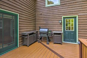 Secluded Leesburg Retreat w/ Private Hot Tub!