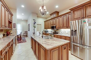 Pool & Hot Tub in Sunny Smithville Getaway!