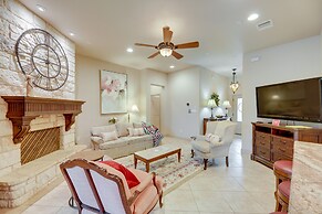 Pool & Hot Tub in Sunny Smithville Getaway!